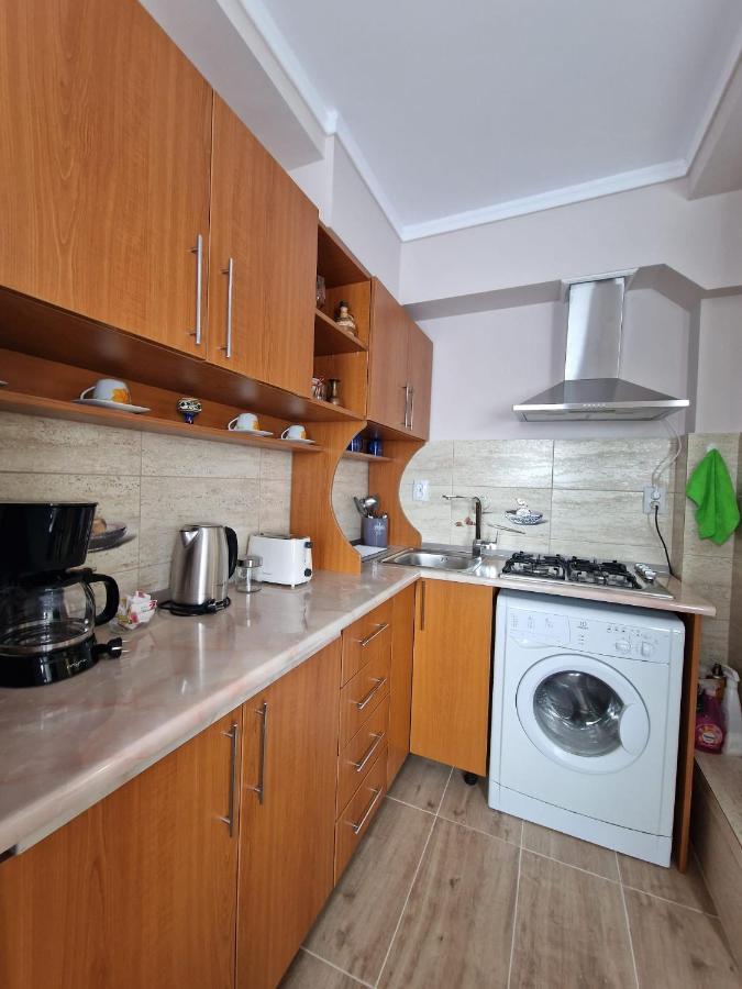 Laroka House Arty And Cosy Studio Universitate Center Букурещ Екстериор снимка